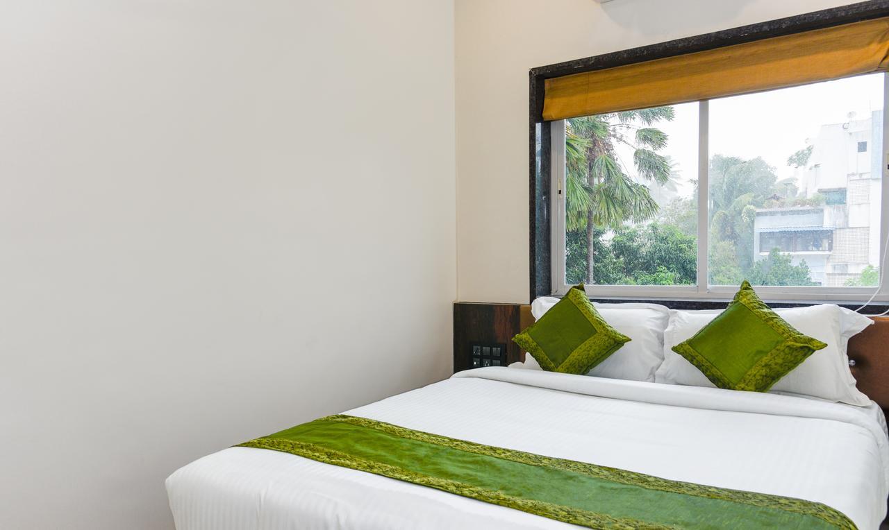 Hotel Treebo Malhaar Regency Chinchvad Exterior foto