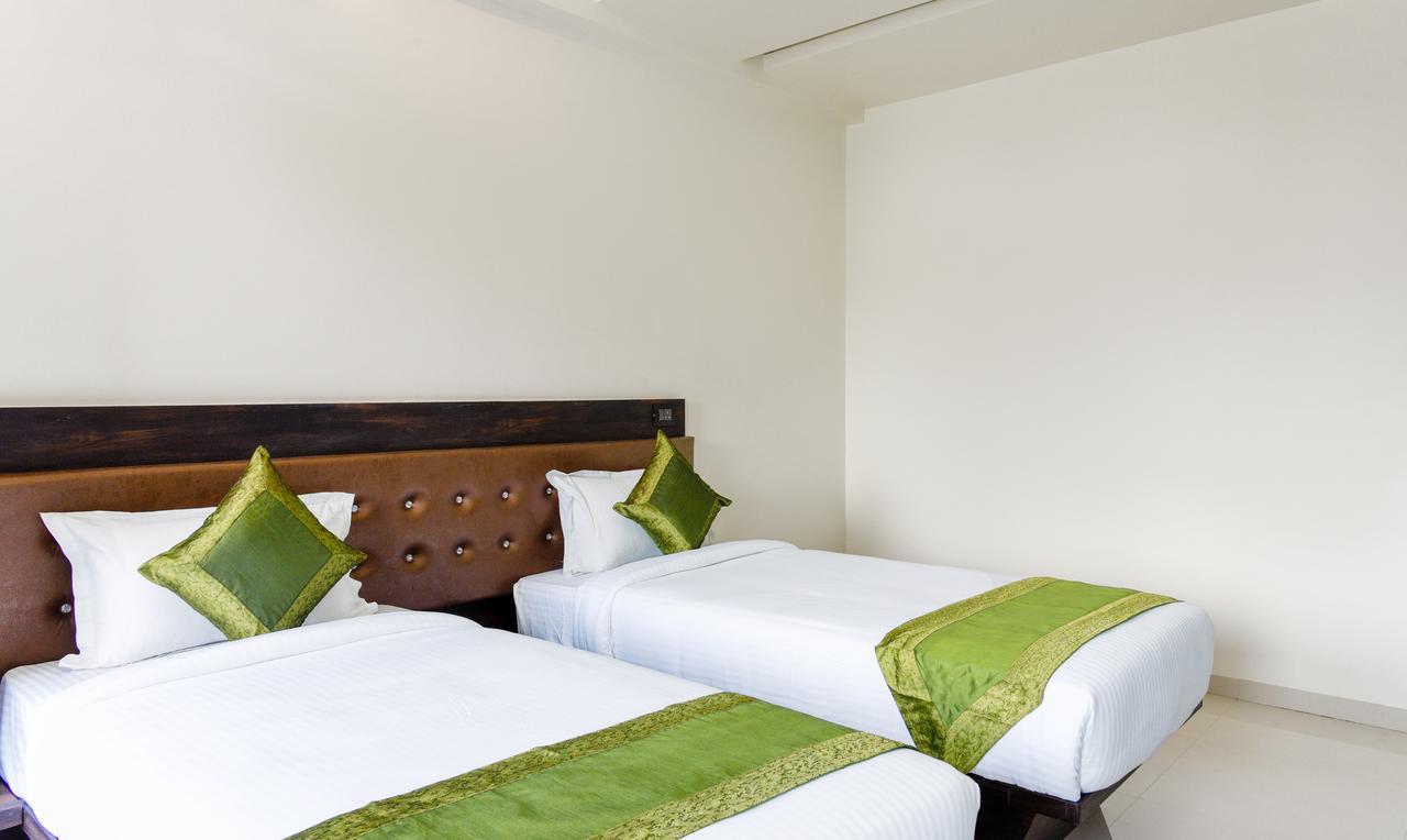 Hotel Treebo Malhaar Regency Chinchvad Exterior foto